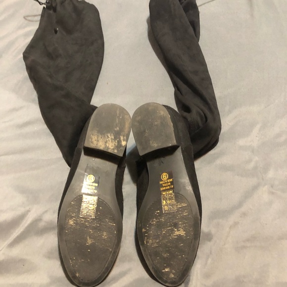 Black boots - Picture 3 of 3